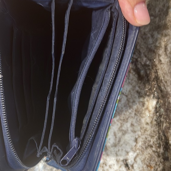 Vera Bradley wristlet - Picture 3 of 4